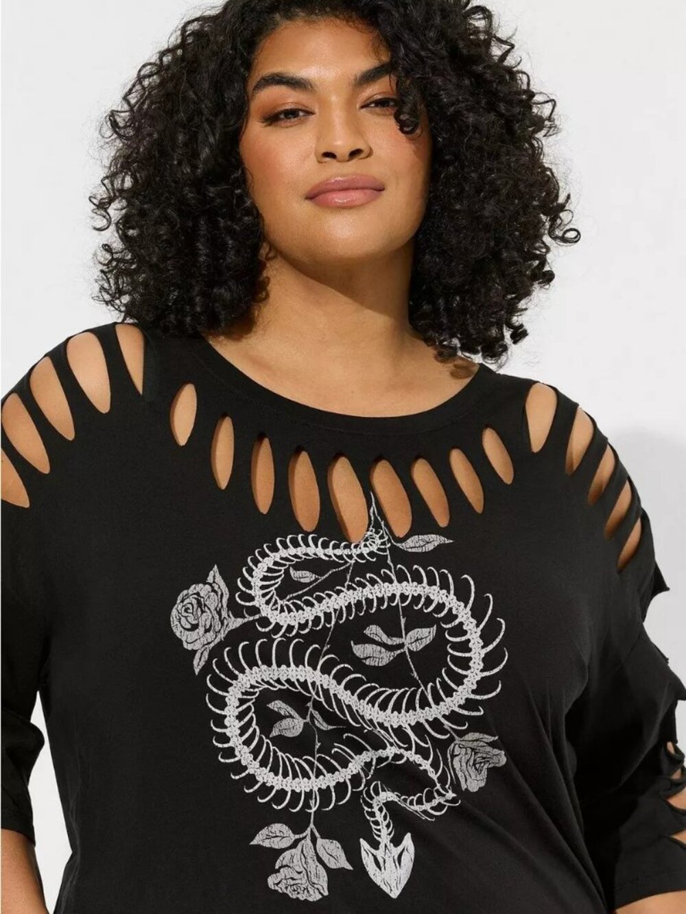 Torrid Snake & Rose Graphic Slash Tee Black 3/4 Sleeve Size 2X